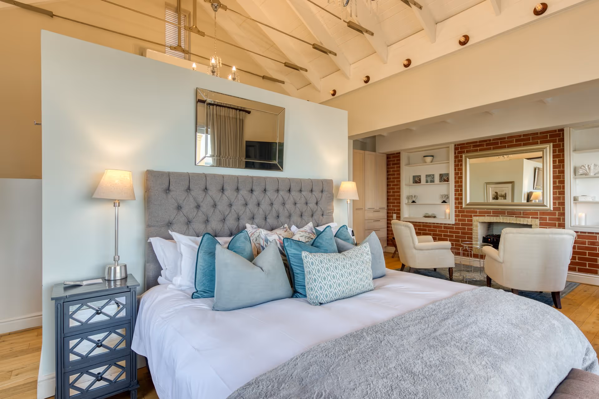 CAPE TOWN & KRUGER SAFARI